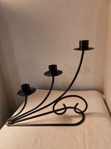 Bougeoir en métal de taille personnalisée de qualité supérieure au design attrayant pour la décoration d'hôtel de maison de mariage. - Product Image 3