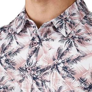 Polo para hombre de diseño superior personalizado más nuevo de 2024 con tarifa al por mayor, Polo a rayas con cuello en contraste fabricado en Pakistán para hombre - Product Image 2