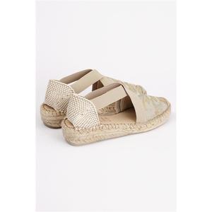 Alpargata cerrada con cuña baja - Product Image 3