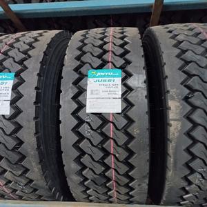 En stock Pneus de camion d'occasion pour charges lourdes Qualité supérieure avec livraison rapide Idéal pour le transport commercial et l'utilisation sur de longues distances - Product Image 5