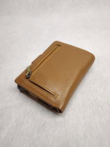 Portefeuilles pour hommes en cuir européen vintage à bouton-poussoir en métal court, fabriqués en Inde, porte-cartes de crédit RFID, vente en gros mondiale - Product Image 6