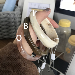 9 modèles de bracelets en résine épais et irréguliers, colorés, carrés, circulaires, géométriques, en acrylique, pour femmes, bijoux bohèmes minimalistes - Product Image 4