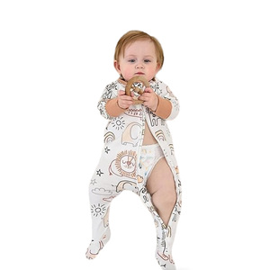 Conjunto de Ropa de Dormir para Bebé Recién Nacido con Cierre Frontal y Logotipo Personalizado, 100% Algodón - Product Image 1