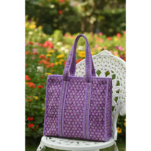 Bolso tote grande, estilo bohemio artesanal, color lila, hecho a mano, de algodón, ligero, con cierre abierto, ideal para ir de compras. - Product Image 1