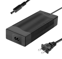 Adaptateur secteur de bureau XVE 120W 24V 5A, personnalisable OEM, disponible avec TUV ERP pour les dispositifs de sécurité commerciaux