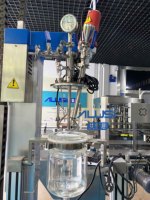 Mélangeur émulsifiant sous vide de laboratoire multifonctionnel, machine à mélanger les cosmétiques en gel
