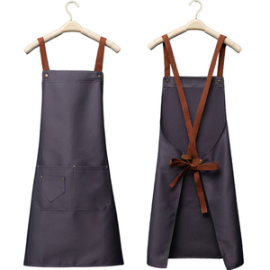 Venta al por mayor personalizable impermeable delantal de lona a prueba de aceite ajustable restaurante Chef delantal hecho en Pakistán - Product Image 1