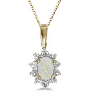 Collier pendentif en or jaune 14 carats avec opale ovale et charme en forme de fleur en diamant - Product Image 1