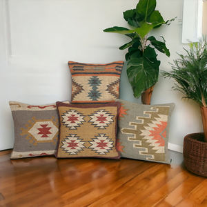 Los exportadores indios venden los mejores precios conjunto de cojín de algodón con patrón geométrico cuadrado para uso doméstico al aire libre - Product Image 1