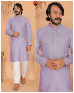 Présentation de la collection de vêtements ethniques haut de gamme Ensemble de pyjama Kurta pour hommes Tenue traditionnelle parfaite pour les occasions de fête de mariage au festival - Product Image 2