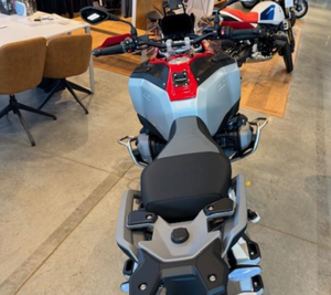 Motocicleta/Scooter R1300 GS Adventure 2026 Económica en Subasta, 1,300cc, 145hp, 7,750rpm, Lista para Envío Inmediato - Product Image 3