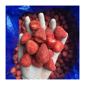Fresas secas con textura suave y rico sabor a fruta, producidas para exportación al por mayor, para clientes de la industria alimentaria. - Product Image 1