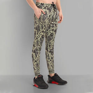 Ensemble de survêtement pour homme 2 pièces Tenue tendance Ensemble de survêtement pour homme avec sweat-shirt et pantalon de jogging Vêtements de sport Confort léger - Product Image 2