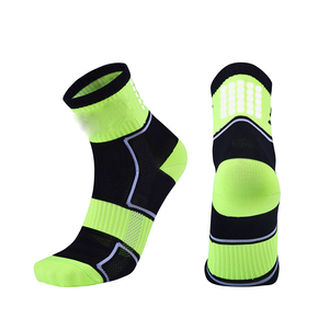 Hot Selling <b>Men's</b> Cozy Winter <b>Socks</b> with Custom Label High Quality and Affordable Woven Technics Anti-Slip - Product Image 1