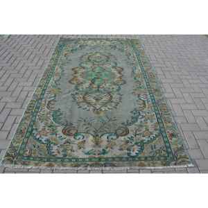 Alfombra Turca, Alfombra Vintage de 5.3x8.9 pies, Alfombra de Lana con Diseño de Patchwork Verde - Product Image 1