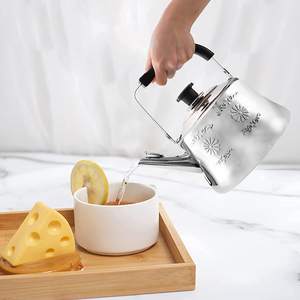 Théière en laiton de qualité supérieure avec poignée en bois Style luxueux pour la cuisine - Product Image 3