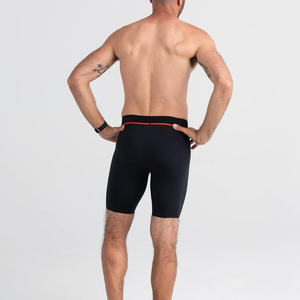 Short de compression pour homme avec coupe sûre et matériau léger pour les activités sportives quotidiennes - Product Image 4