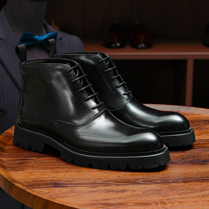 รองเท้าหนังแกะบุขนสวมใส่สบาย พร้อมเชือกผูกปรับได้และส้นกันลื่นสำหรับรองเท้าผู้ชาย - Product Image 1