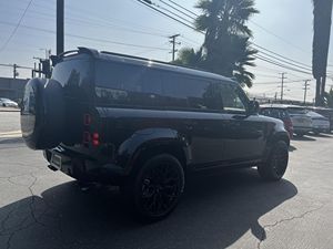 Land Rover Defender 110 X-Dynamic HSE 2022, Caja de Cambios Automática, Título Limpio, Sin Accidentes, con Bajo Kilometraje, Listo para Envío - Product Image 3