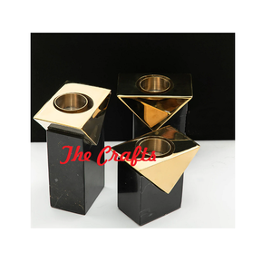 Ensemble de bougeoirs en marbre et aluminium de trois tailles différentes pour les accessoires de décoration de mariage - Product Image 2