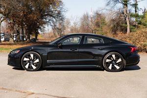 Audi e-tron GT 2022, Bajo Kilometraje, Caja de Cambios Automática, Dirección Suave, Gasolina/Eléctrico, Batería de Litio - Product Image 5