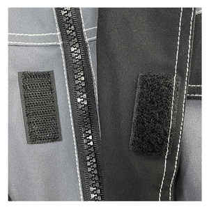 Gilet souple sans manches noir pour hommes, gilet de randonnée extérieur personnalisable, coupe-vent et imperméable, pour l'hiver - Product Image 4