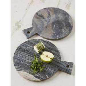 Tabla de cortar de mármol versátil que sirve como una superficie duradera de preparación de alimentos y una elegante bandeja de servicio para eventos especiales - Product Image 2