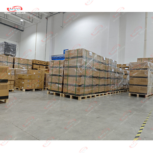 Onduleur triphasé Deye 10kW modèle <span class=keywords><strong>SUN</strong></span>-10K-SG04LP3-EU CE : Un actif à valeur ajoutée pour optimiser les portefeuilles de propriétés commerciales - Product Image 2