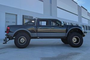 Ford F-250 Super Duty 4x4 MegaRexx 2021 d'occasion, excellent état, prêt à être expédié - Product Image 5