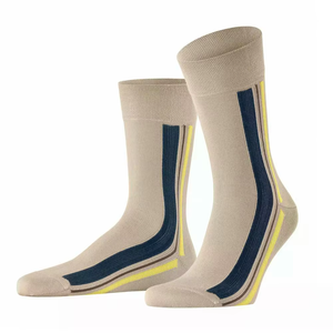 Chaussettes hautes Chaussettes longues élégantes de couleur différente pour hommes avec logo personnalisé et design Chaussettes confortables et antidérapantes de qualité supérieure - Product Image 4