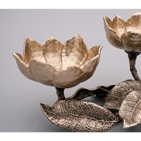 Bol en métal poli fait main Triple Fleur de Lotus, centre de table de luxe pour la décoration intérieure, idéal pour les fruits secs et le chocolat