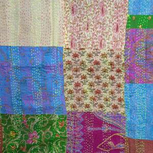 Écharpe Kantha en Soie Réversible de Luxe Faite à la Main, en Coton de Haute Qualité, Meilleure Vente, Écharpes Fantaisie Confortables - Product Image 3