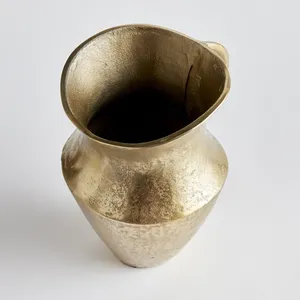 Export Quality Designer Metal Flower <b>Vase</b> for Home Styling <b>Vase</b> with Coastal Design Eco-Friendly flower <b>vase</b> - Product Image 4