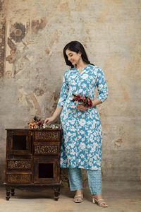 High Quality Hand Made Ethnic <b>2</b> <b>Pieces</b> Kurta <b>Set</b> For Women Wedding Casual Wear V-neck Long Sleeve Floral Print Gift For Her - Product Image 4