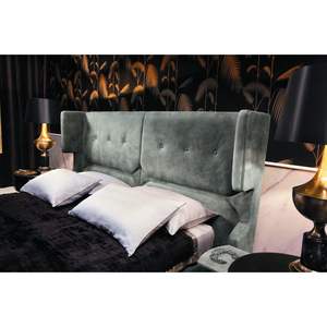 Lit moderne au design minimaliste Plate-forme rembourrée en bois massif en tissu gris sculpté à la main - Product Image 2