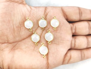 Argent Sterling 925 8mm Calcédoine Blanche Naturelle Or Vermeil 18k Lunette Réglage Double Boucle Lien Charme Connecteurs Fabrication de Bijoux - Product Image 5