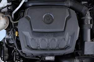 Volkswagen Beetle Coupé d'occasion de 2019, environ 18 500 miles, modèle de fin d'année, provenance Californie, non modifié - Product Image 6