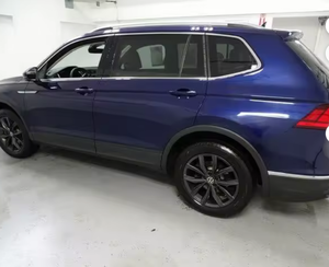 VOLKSWAGEN TIGUAN SE 4MOTION 2022 D'OCCASION CÔTÉ GAUCHE/CÔTÉ DROIT - Product Image 4