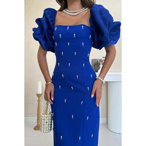 Robe bleu royal à manches brodées - Bleu royal - Product Image 5