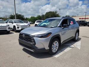 Toyota Corolla Cross LE d'occasion à bas prix à vendre - Product Image 1