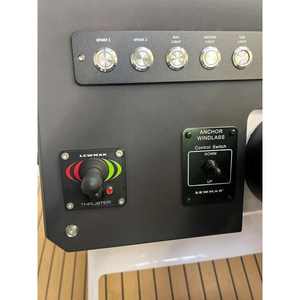 Bateaux XO DSCVR 9, radeau élégant à conception ouverte, dimensions 8,57 x 2,57 m et moteur 400 CV pour les aventures aquatiques - Product Image 2