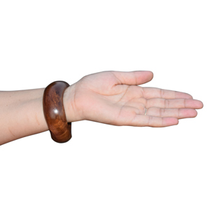 Tamaño personalizado Diseño único Pulsera de madera natural hecha a mano Brazaletes de madera de moda para mujer Joyería de madera única - Product Image 3