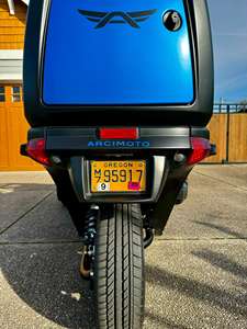 Arcimoto FUV Evergreen Edition 2019, véhicule électrique à 3 roues, carrosserie ouverte, haute puissance, portes demi-ouvertes amovibles, sièges chauffants, certifié - Product Image 3