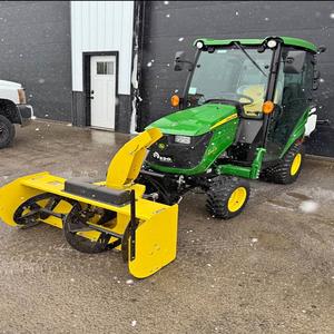 Tractor de Ruedas John Deere 1025R 4WD con Motor para Uso Agrícola de Alta Productividad, Componentes Principales - Product Image 5