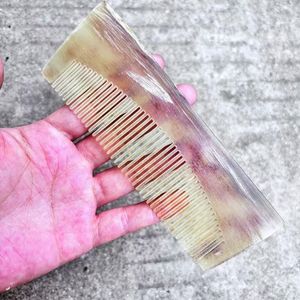 PEIGNE EN CORNE PERSONNALISÉE NATURELLE BUFFALO avec des dents fines et larges Peigne en corne de buffle fait main pour la coiffure - Product Image 5