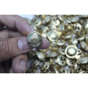 กระดุมสลักลายนูนก้านทำจากโลหะผสมสังกะสีชุดแฟนซีสำหรับพิธีการพร้อมโลโก้ตามสั่งสีและแกะสลัก - Product Image 2