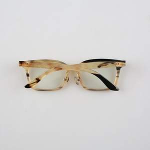 Colección Vintage de monturas ópticas elegantes gafas de cuerno de búfalo talladas para hombres y mujeres precios al por mayor artesanías naturales - Product Image 2