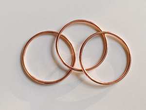 Bracelet jonc en laiton plaqué or de style ange classique multi-couches en gros pour femmes, cadeau de mariage - Product Image 6