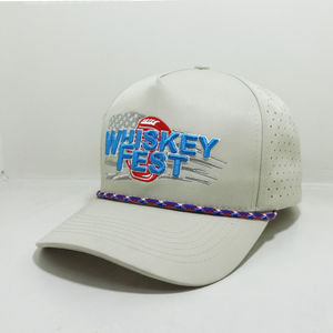 Casquette de golf pour hommes avec logo brodé 3D personnalisé de haute qualité nouvelle arrivée casquette Snap Back avec trous découpés au laser casquettes perforées - Product Image 1