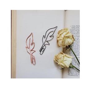 Signets en métal de qualité supérieure avec une durabilité exceptionnelle et des designs élégants pour la lecture moderne - Product Image 2